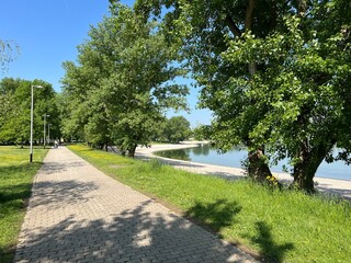 Walking and running trails around the Jarun Lake (Croatia) - Rekreacijsko sportski centar Jarun ili staze za šetnju i trčanje oko športsko-rekreacijskog centra Jarunsko jezero (Zagreb, Hrvatska)