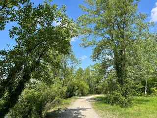 Walking and running trails around the Jarun Lake (Croatia) - Rekreacijsko sportski centar Jarun ili staze za šetnju i trčanje oko športsko-rekreacijskog centra Jarunsko jezero (Zagreb, Hrvatska)