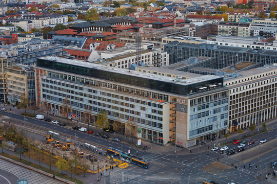 Blick auf die alte Hauptpost am Augustusplatz in der Innenstadt von Leipzig am 22.Oktober 2025, Leipzig Sachsen, Deutschland