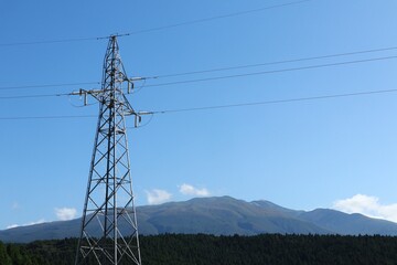 山　鉄塔　青空