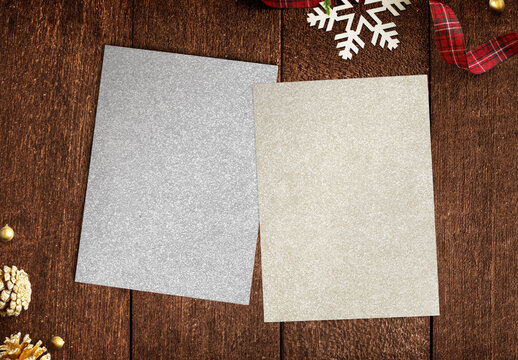 Festive Stationery Paper Mockup On wooden Background PSD