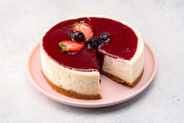 Cheesecake with strawberry on white background