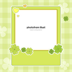 폴라로이드 일러스트. 행운을 주는 네잎클로버로 꾸며진 프레임 일러스트 디자인. 벡터 일러스트.