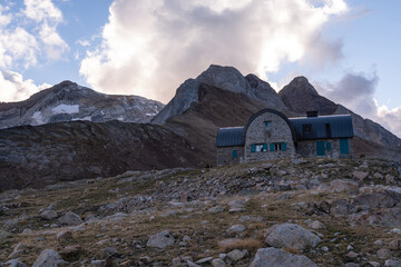 Bayssellance Shelter Pyrenees Bigorre Gavarnie