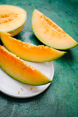 cantaloupe melon slices