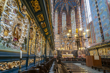Obraz premium The Altarpiece by Veit Stoss, also St. Mary's Altar is a large Gothic altarpiece and a national treasure of Poland.