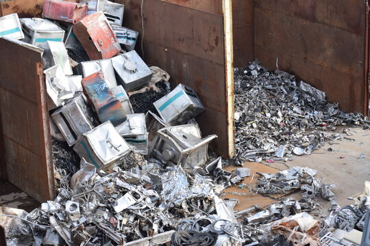 産業廃棄物処理施設 - Powered by Adobe