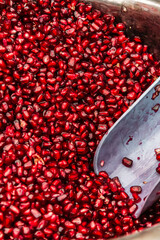Fresh Pomegranates and Seeds – Healthy Fruit from Xinjiang, China