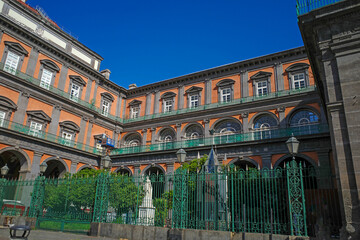 The side railing of the Royal Palace is located in Piazza del Pl