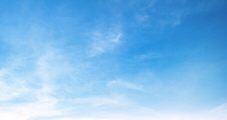 sky is very open and there is no sign of any weather