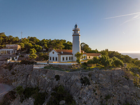 Faro de Cap Gros en el Puerto de S&oacute;ller, Mallorca, Islas Baleares