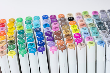 整列されたカラーマーカーペン4 Aligned Color Art Marker Pens