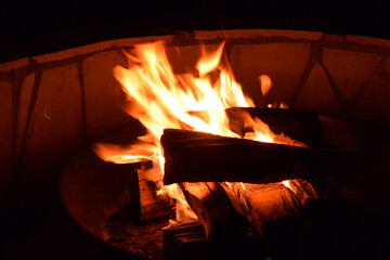 キャンプの焚き火