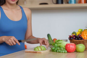 Food Wellness: Preparing Fresh Fruits and Vegetables in the Kitchen