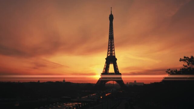 Eiffel Tower sunset timelapse over Paris