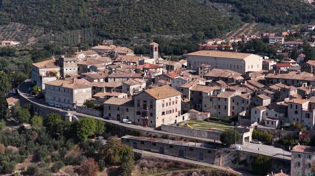 Lugnano in Teverina, (Terni, Umbria, Italia), caratteristico borgo medievale.
Vista aerea di Lugnano.
