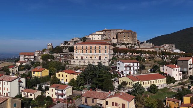 Lugnano in Teverina, (Terni, Umbria, Italia), caratteristico borgo medievale.
Vista aerea di Lugnano.
