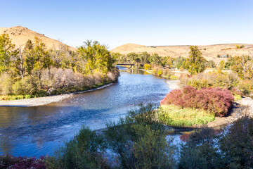 Fototapeta premium Yakima River riverbanks in fall colors. Washington, USA
