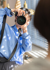 女性　フォトグラファー　カメラマン