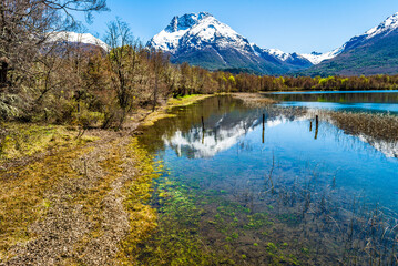 Obraz premium On the Road, Cerro Tronador, Bariloche, Rio Negro Province, Patagonia, Argentina