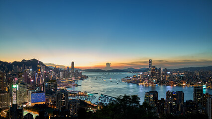 Obraz premium port of Hong Kong at sunset
