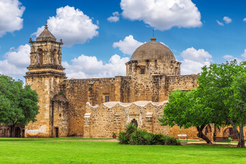Fototapeta premium San Antonio, Texas, USA at Mission Concepcion 559