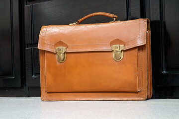 Dumbbell on a pink gym mat