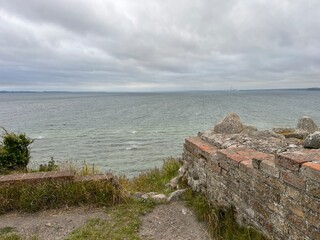 Obraz premium view of the sea from the castle