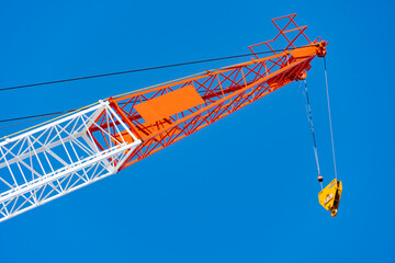 ラフィングジブクレーンの先端と吊りフック