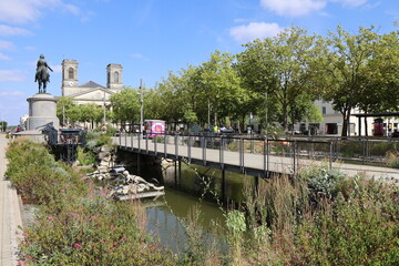 La place Napoléon, ville de La Roche sur Yon, département de la Vendée, France © ERIC