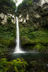 Fototapeta premium Catarata Chindema / Waterfall / Wasserfall / Costa Rica