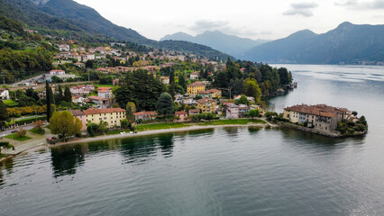 Obraz premium The famous Lierna beach on Lake Como seen from above.