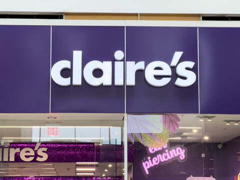 Claire&rsquo;s Storefront Sign In Shopping Mall