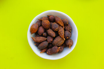 Dried Black Cardamom or Greater Cardamom