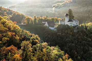Schweiz, Baselland, Baselbiet, Arlesheim ,Birseck, Ermitage, Schoss, Schloss Birseck, Herbst, Oktober, Morgenstimmung