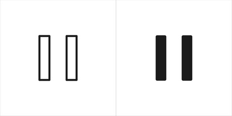 Black and white quotation mark icons