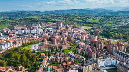 Oviedo City and Hills