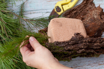 Step by step. Wood decoration. Step 2 from 6.