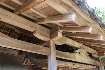 日本の伝統的な木造建築の軒を支える構造