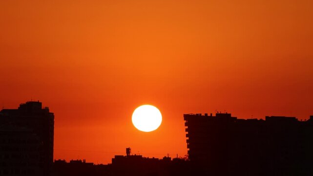 AMANECERES  EN M&Aacute;LAGA