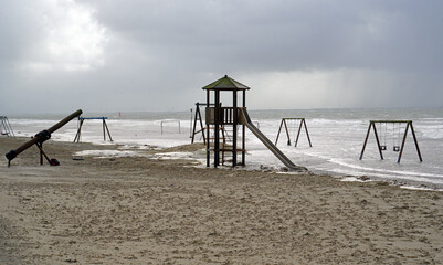 Spielplatz im Meer