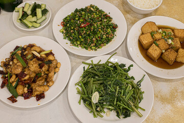 A variety of delicious Taiwanese side dishes
