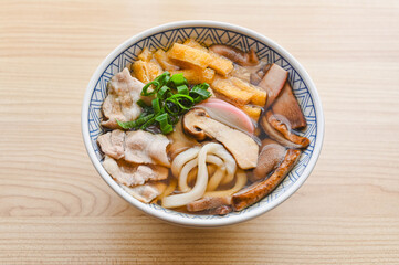 豚入りきのこうどん