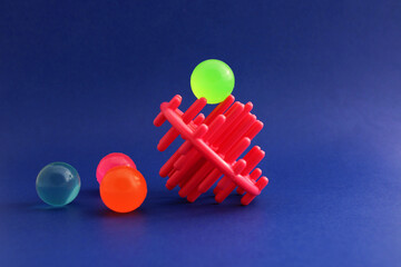 Ball on a sphere formed by statistical bars, the team awaits results