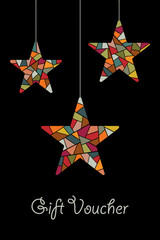 Gift Voucher - Schriftzug in englischer Sprache - Geschenkgutschein. Gutscheinkarte mit bunten Mosaiksternen auf schwarzem Hintergrund.