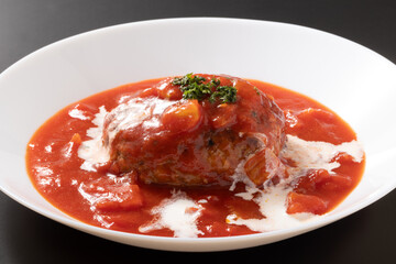 トマト煮込みハンバーグ