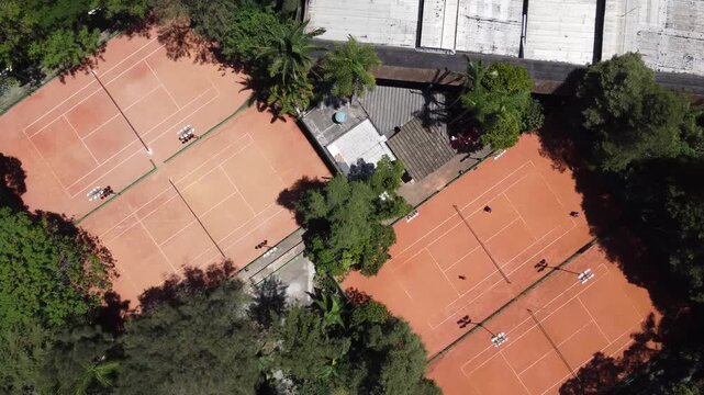 Quadra de T&ecirc;nis Visto de Cima 