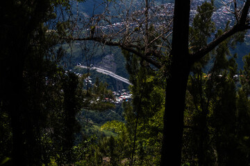 Obraz premium Hiking in Venezuela. View of the Caucaguita parish from the highway towards the east of the country. Gran Mariscal de Ayacucho Highway. View from Waraira Repano.