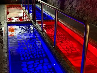 Foot baths with contrasting temperatures and foot massage. Kneipp path.