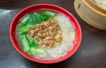Delicious Taiwanese Minced Pork Rice Noodles in Broth